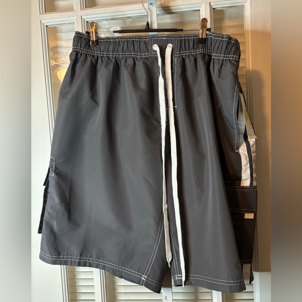 Men’s Swim Trunks with Pockets-Size XXL - Picture 1 of 7